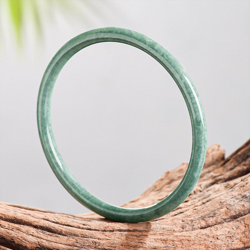 Natürliches burmesisches Jadei – Accessories Woman Bewertung und Preis