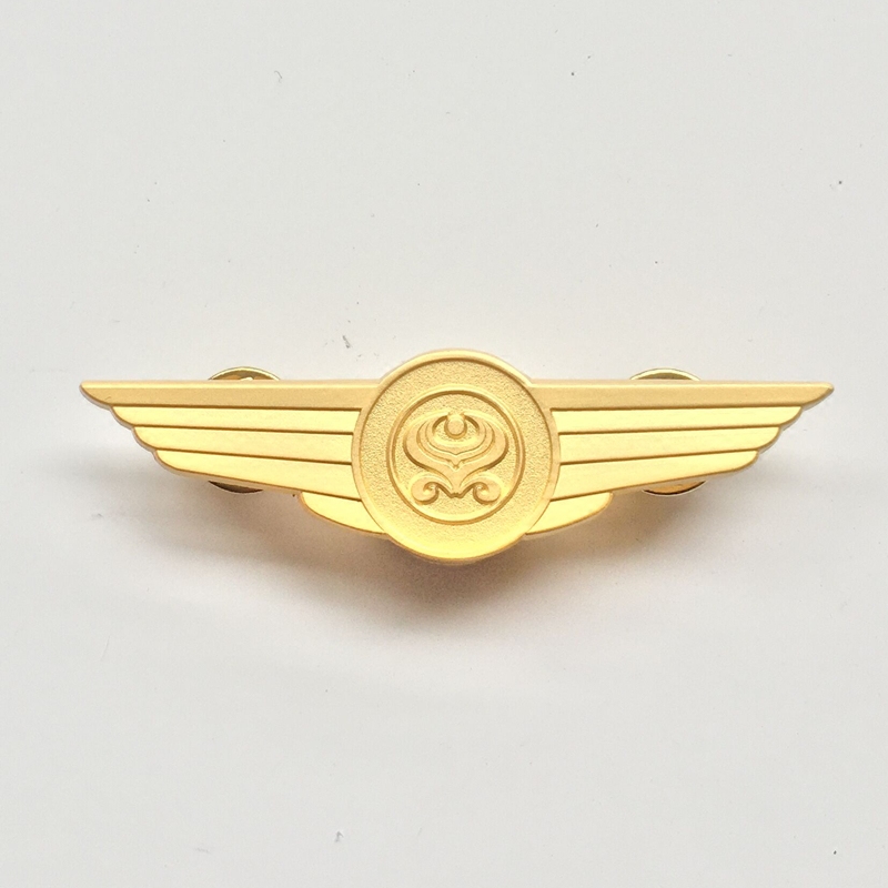 Kapitän Uniform Metall Kappe A – Women Accessories Business Bewertung und Preis